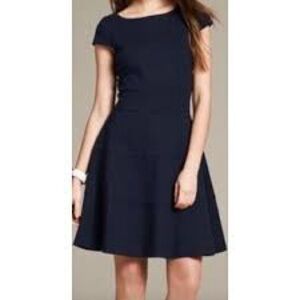 Banana Republic Little Black Fit And Flare Dress Women's Size 4 Petite